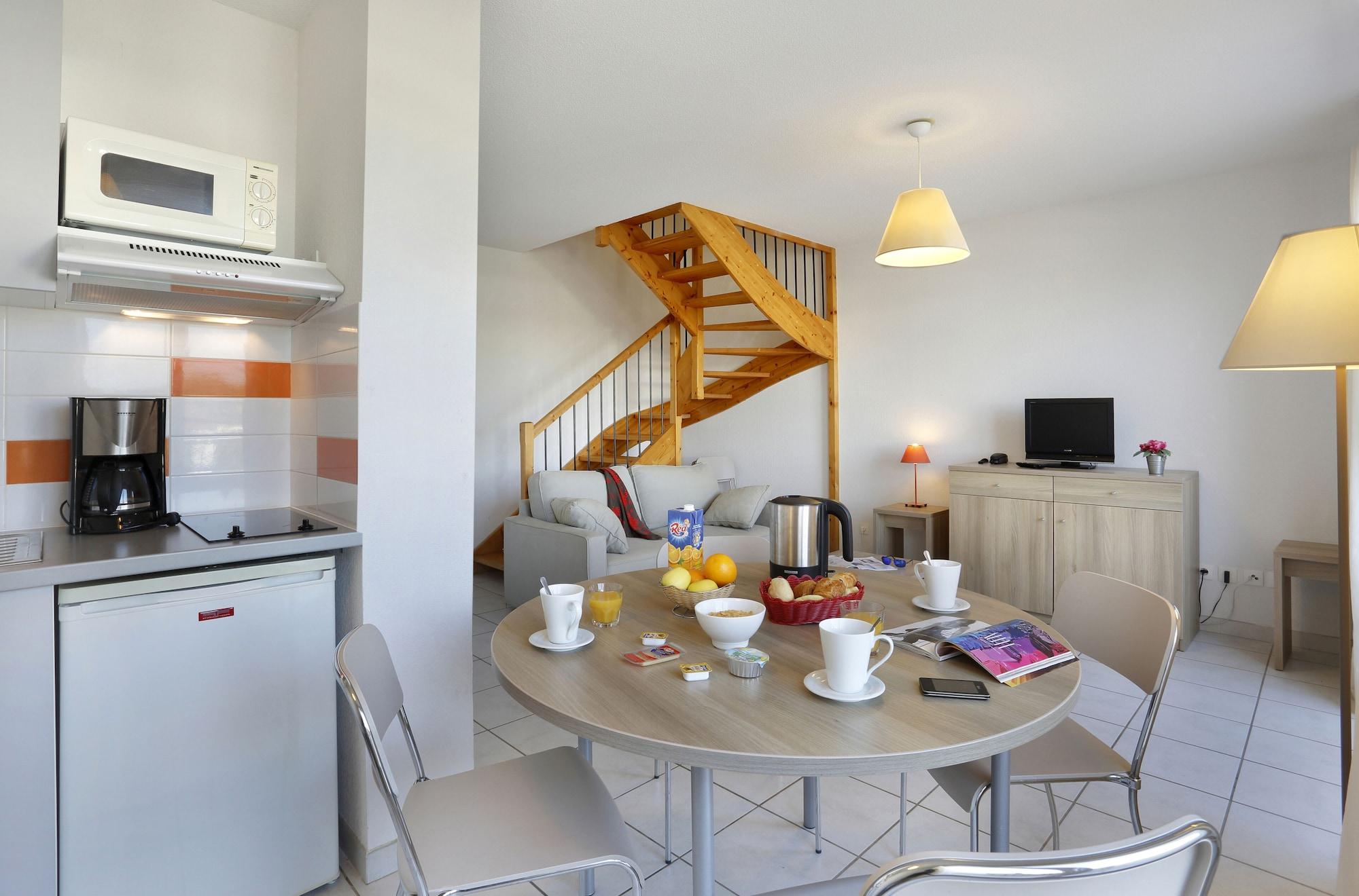 Vacanceole - Residence Cap Camargue Ле-Гро-дю-Руа Екстер'єр фото