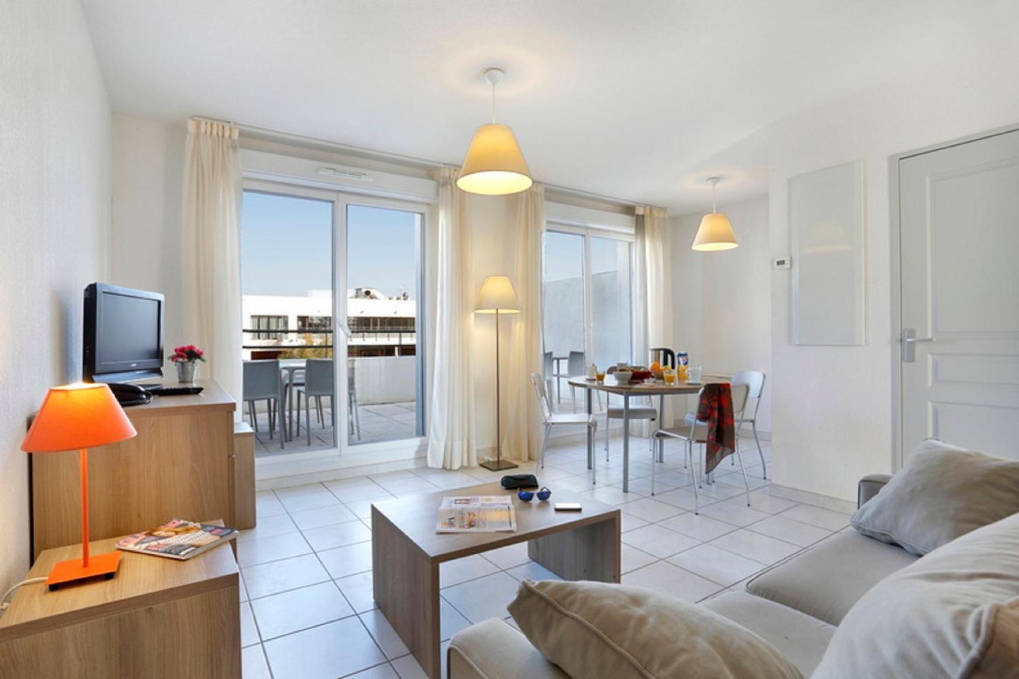Vacanceole - Residence Cap Camargue Ле-Гро-дю-Руа Екстер'єр фото