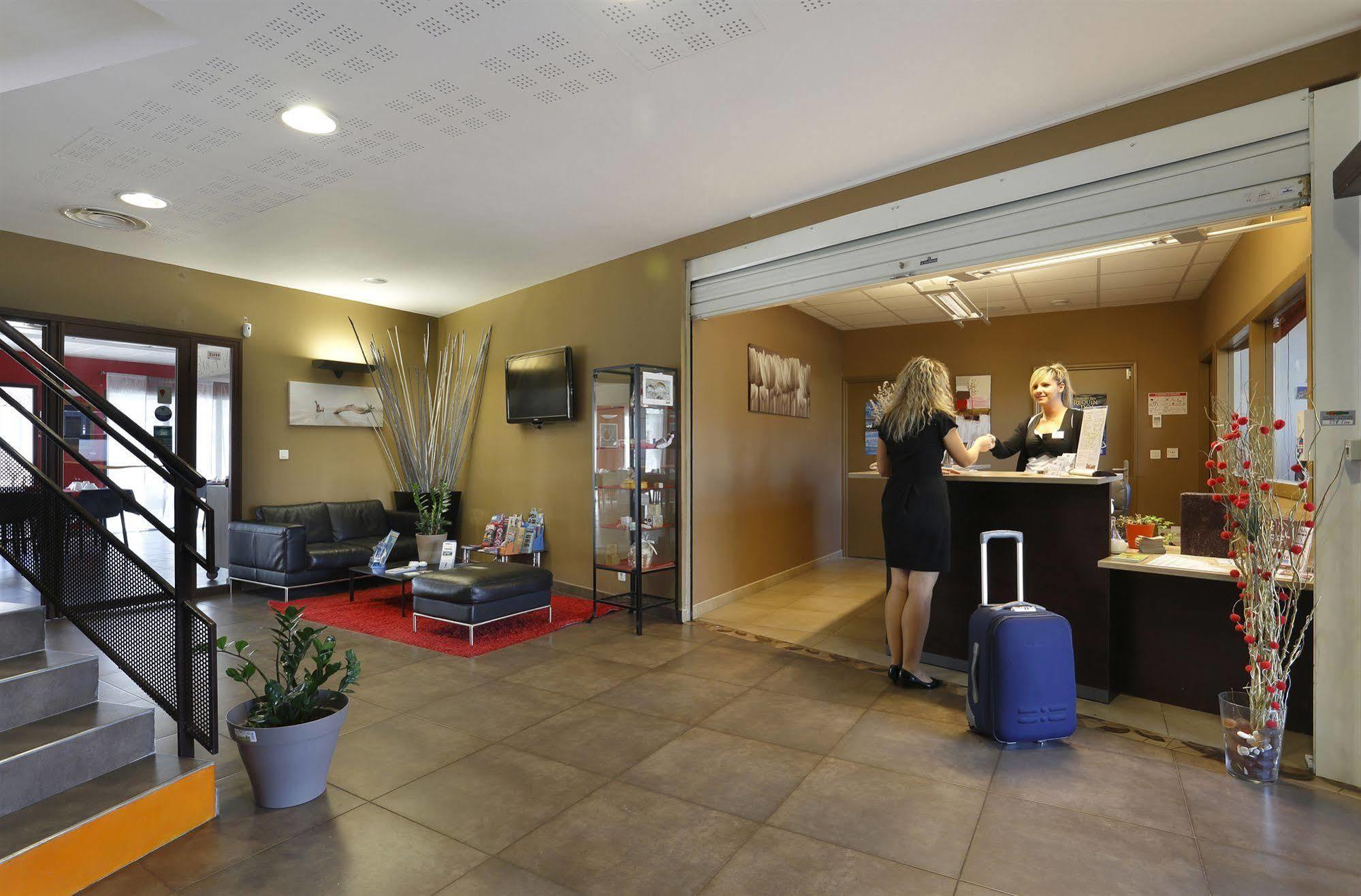 Vacanceole - Residence Cap Camargue Ле-Гро-дю-Руа Екстер'єр фото